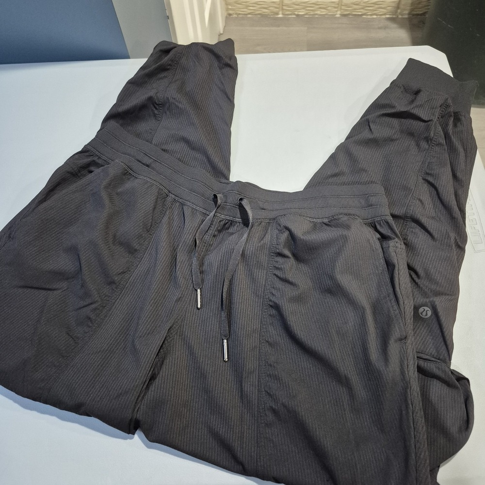 Lululemon Pants Womens Large Black Dance Studio Cargo Jogger Mid-Rise Relaxed